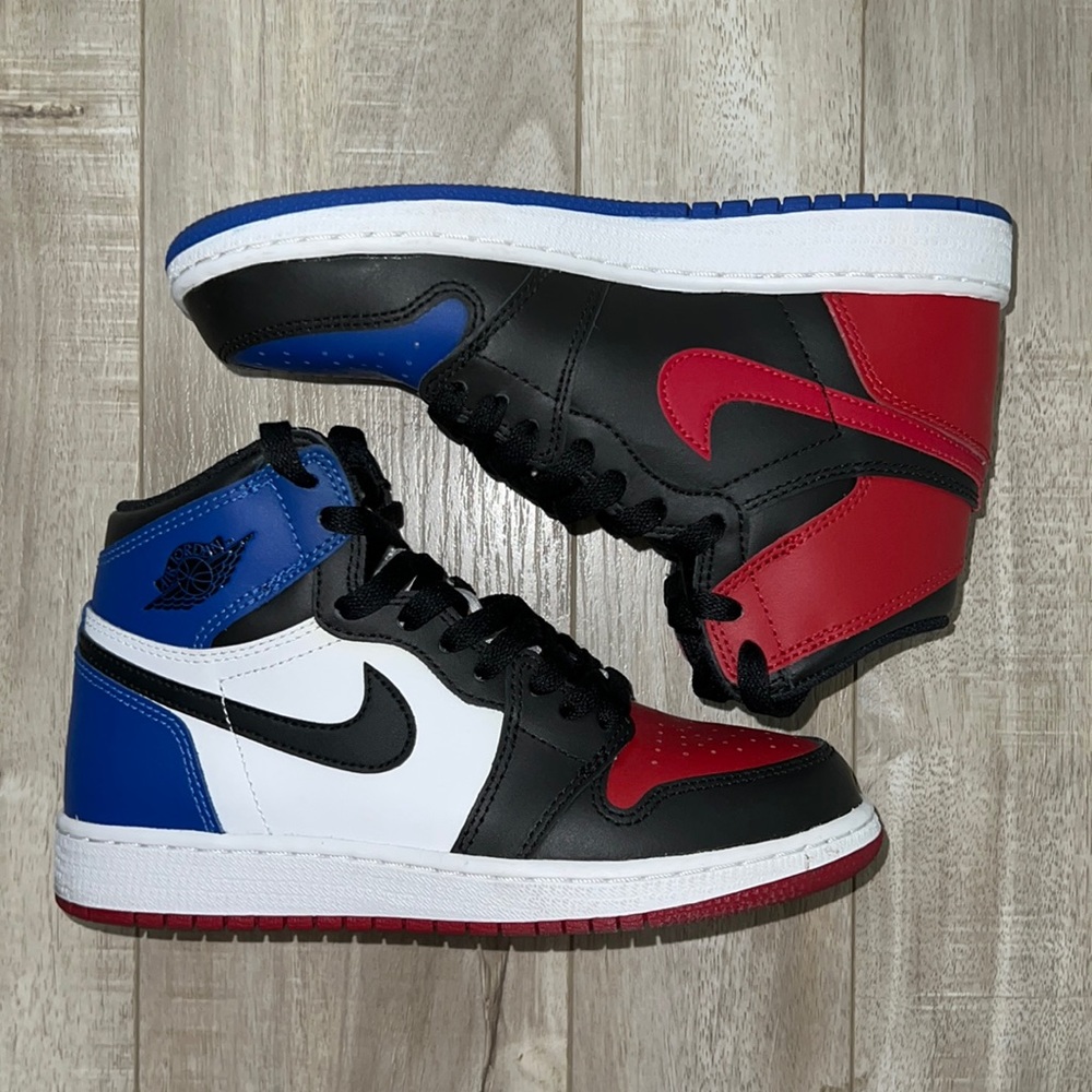 NIKE JORDAN 1 RETRO - TOP 3, W5.5/ 4y
